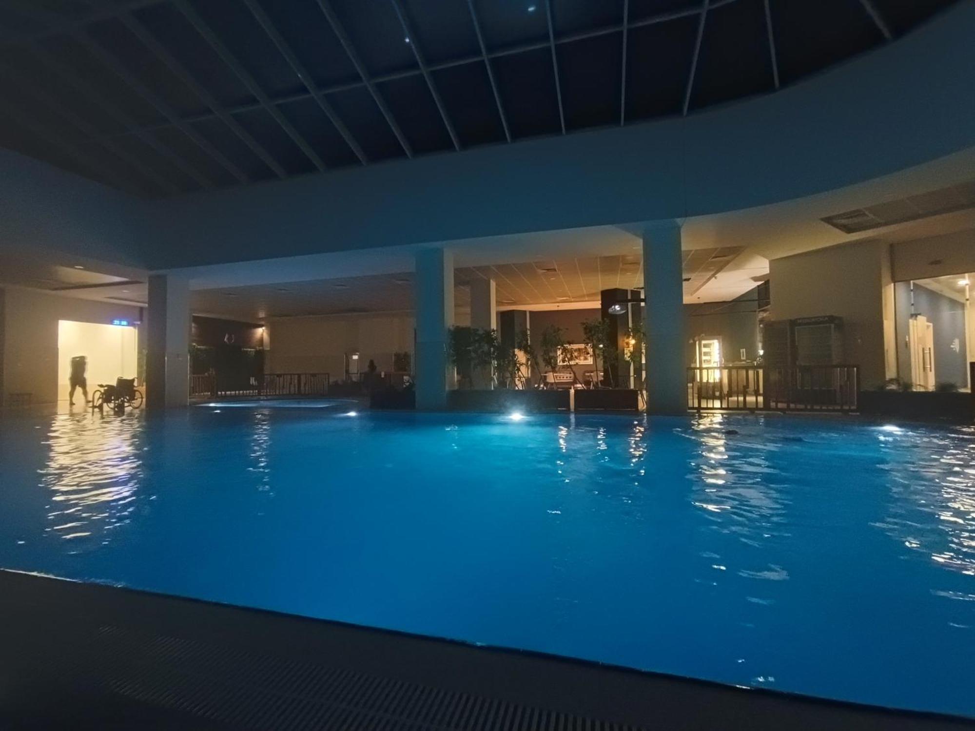 33Rd Floor Twin Apartments In Cevahir Sky City Complex With Pool, Spa, Fitness And Parking Included In Price Skopje Exterior foto